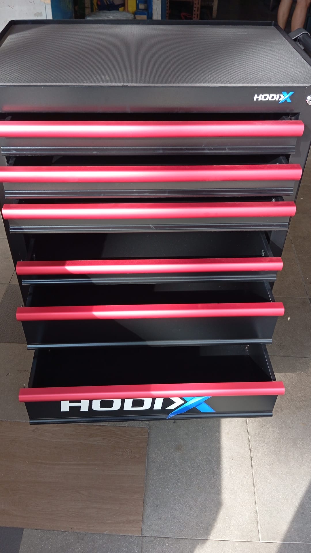 7-DRAWER TOOL TROLLEY (FRONT)